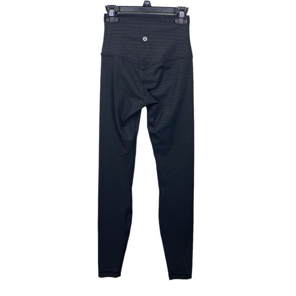 Rare Hawaii Aloha Lululemon Wunder Under Black 28 Leggings Size 2 - Picture 1 of 5